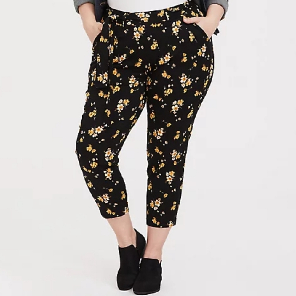 Torrid Floral Challis Tie Front Tapered Pants sz 1